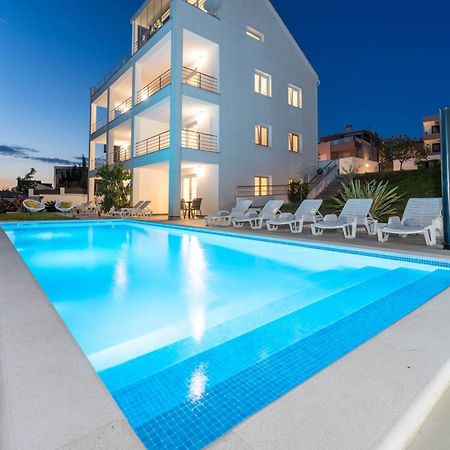 Apartment Deluxe Villa Carlotta 扎达尔 外观 照片