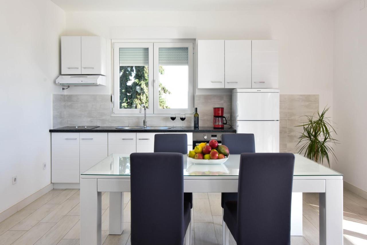 Apartment Deluxe Villa Carlotta 扎达尔 外观 照片
