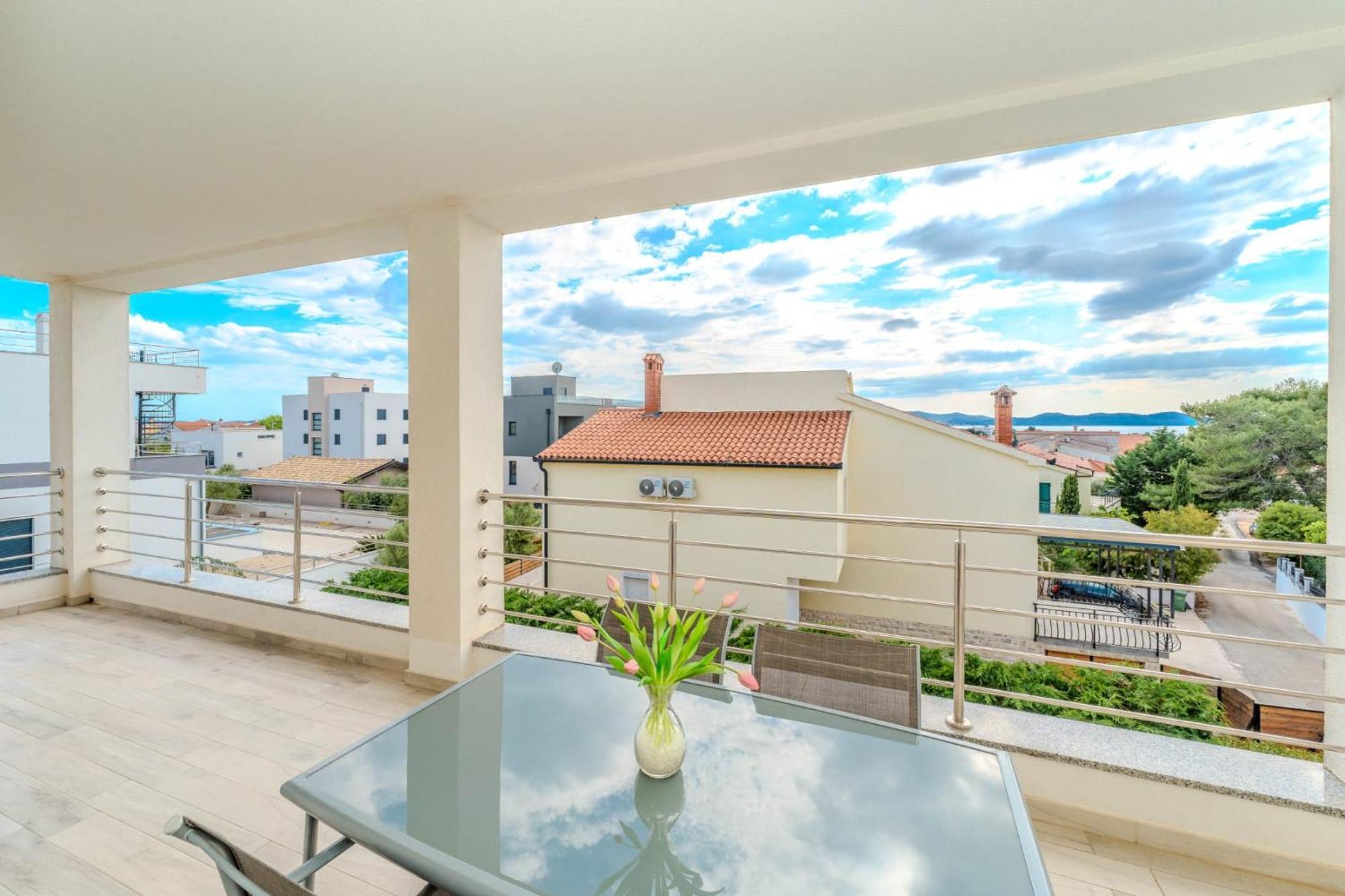 Apartment Deluxe Villa Carlotta 扎达尔 外观 照片